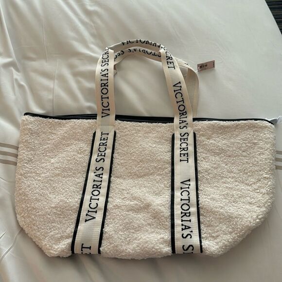 Victoria’s Secret ivory faux fleece zipper closure logo double strap tote. NWT. - Picture 2 of 7